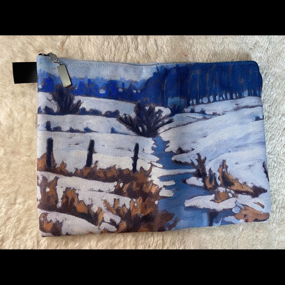 Multipurpose large pouch - Picture 2 of 2